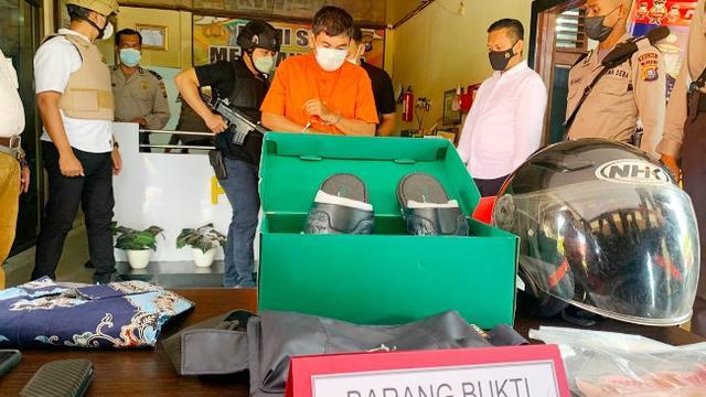 Polsek Bukitraya Tembak Maling Uang 550 Juta di Sumsel